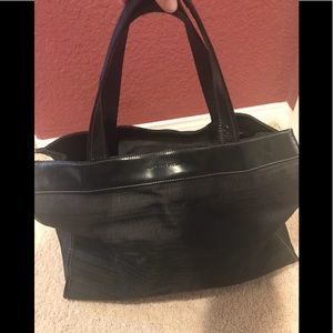 Adrienne Vitadini Blk Weekender (Pockets/Zippers)